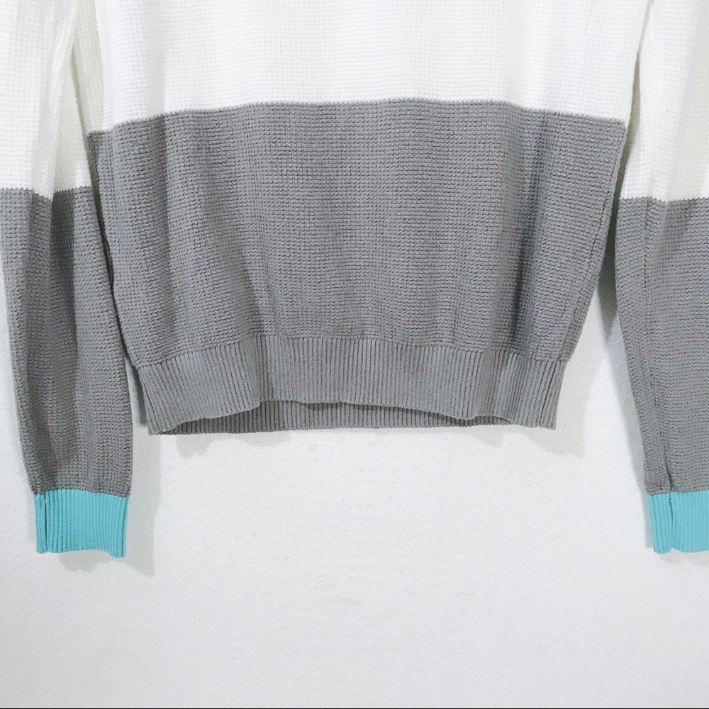 Color Block Lightweight Knit Sweater - Picture 4 of 8